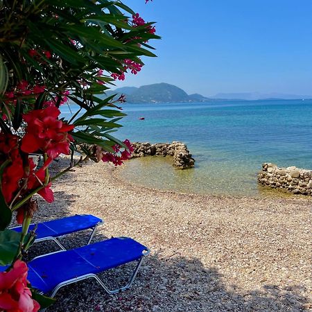 Kohyli Beachfront House Agia Pelagia Chlomou Exteriör bild