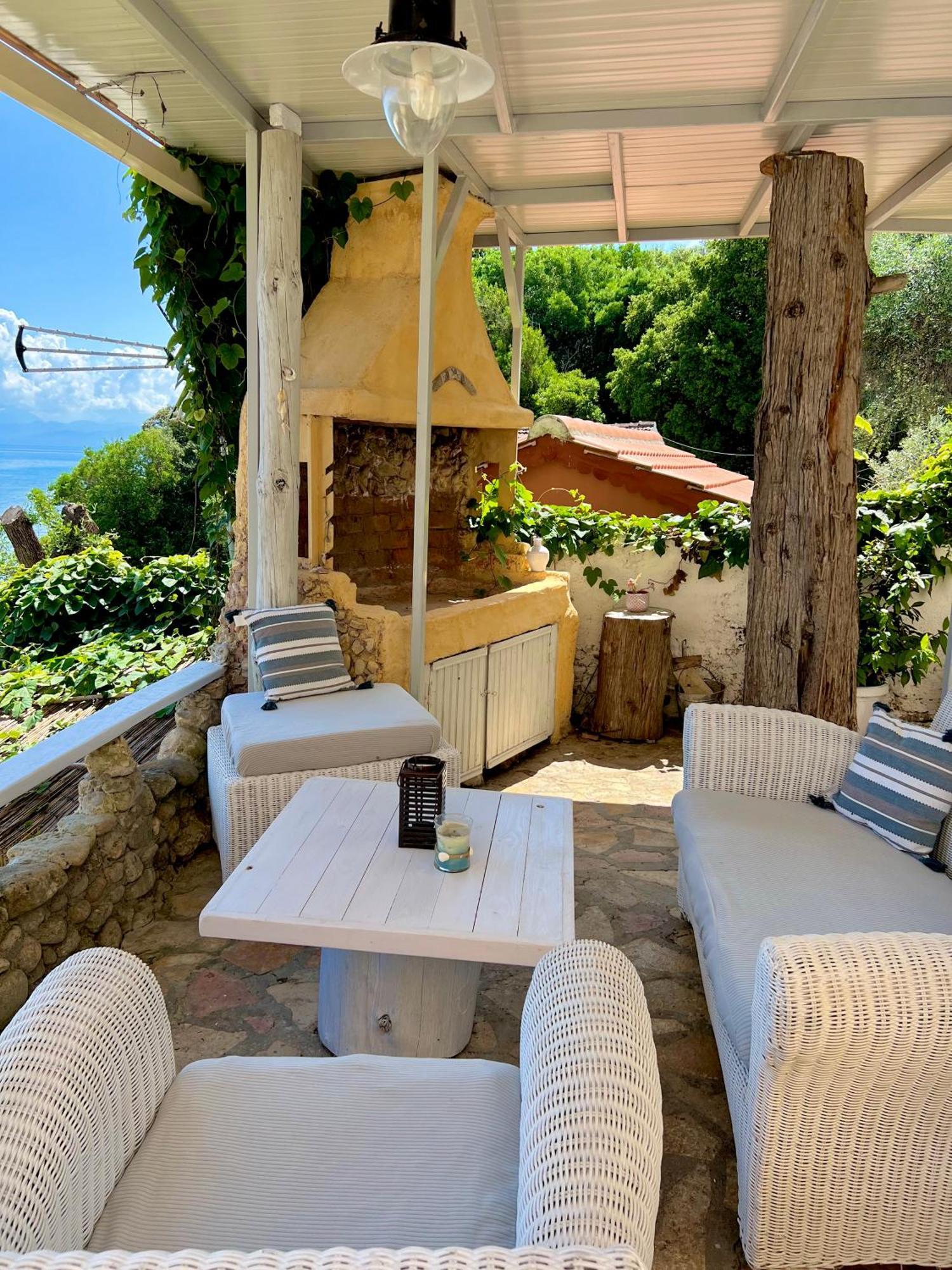Kohyli Beachfront House Agia Pelagia Chlomou Exteriör bild