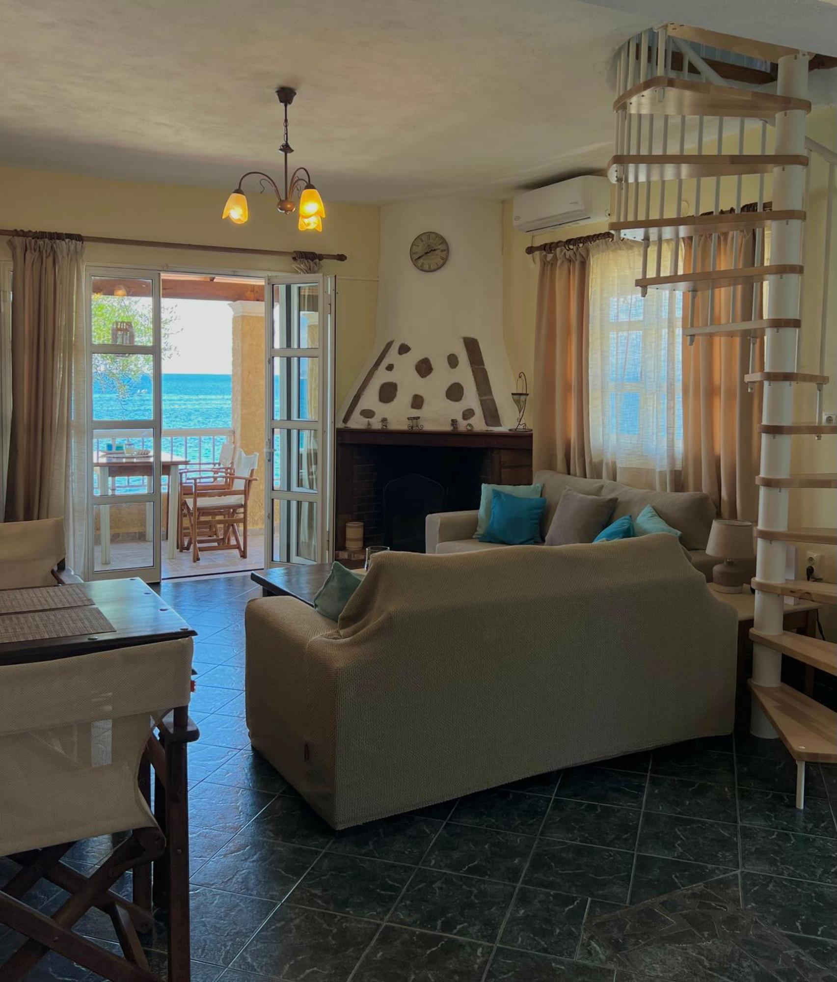 Kohyli Beachfront House Agia Pelagia Chlomou Exteriör bild
